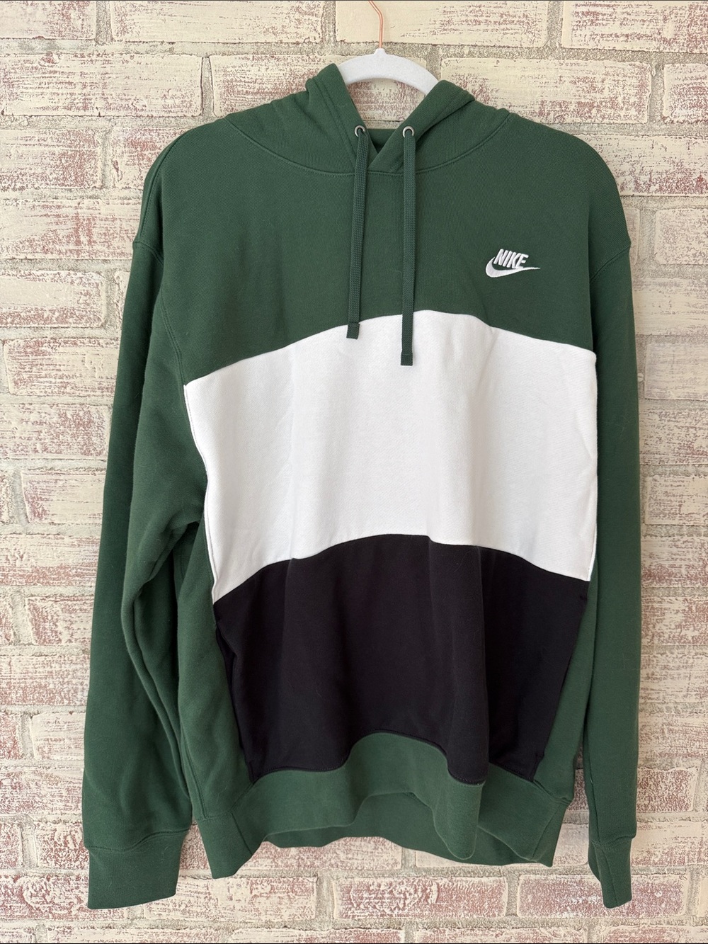 Nike Men’s Green White Black Blocked Pullover Hoodie
